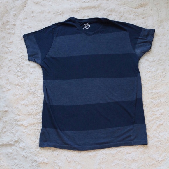 Division 55 Navy Stripe Short Sleeved V-Neck Tee M - Picture 1 of 2